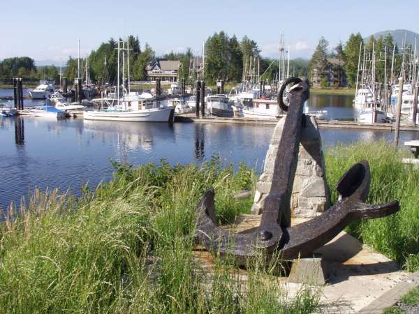 Anchor on harbour promenade-600.jpg